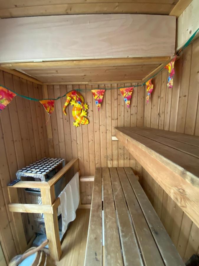 Little Brighton Beach Apartments - Also Separate Spa Cabin And Watersports Bagian luar foto