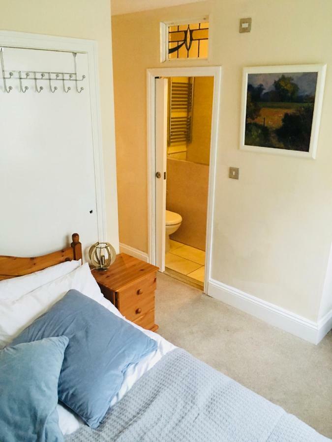 Little Brighton Beach Apartments - Also Separate Spa Cabin And Watersports Bagian luar foto