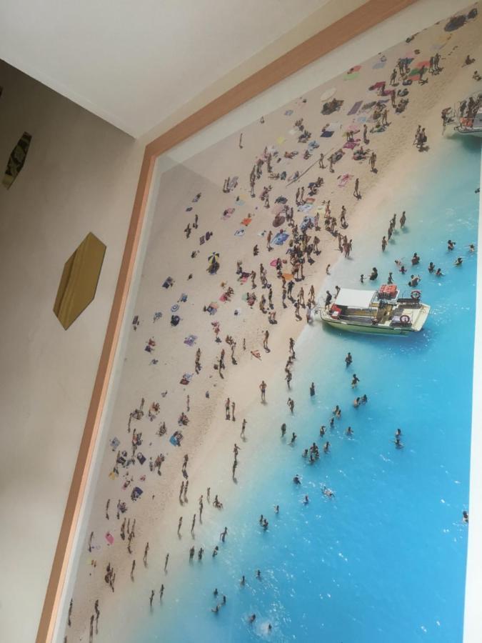 Little Brighton Beach Apartments - Also Separate Spa Cabin And Watersports Bagian luar foto